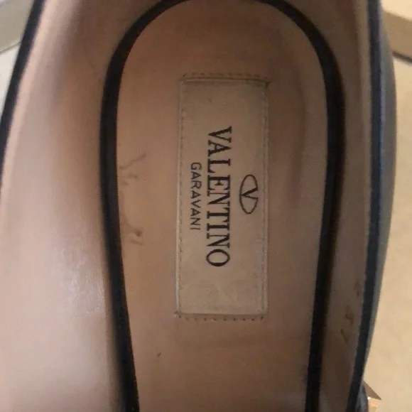 37 🔥Hot strap stiletto heel. Wear straps around like I do or tie around ankle. - Picture 5 of 10